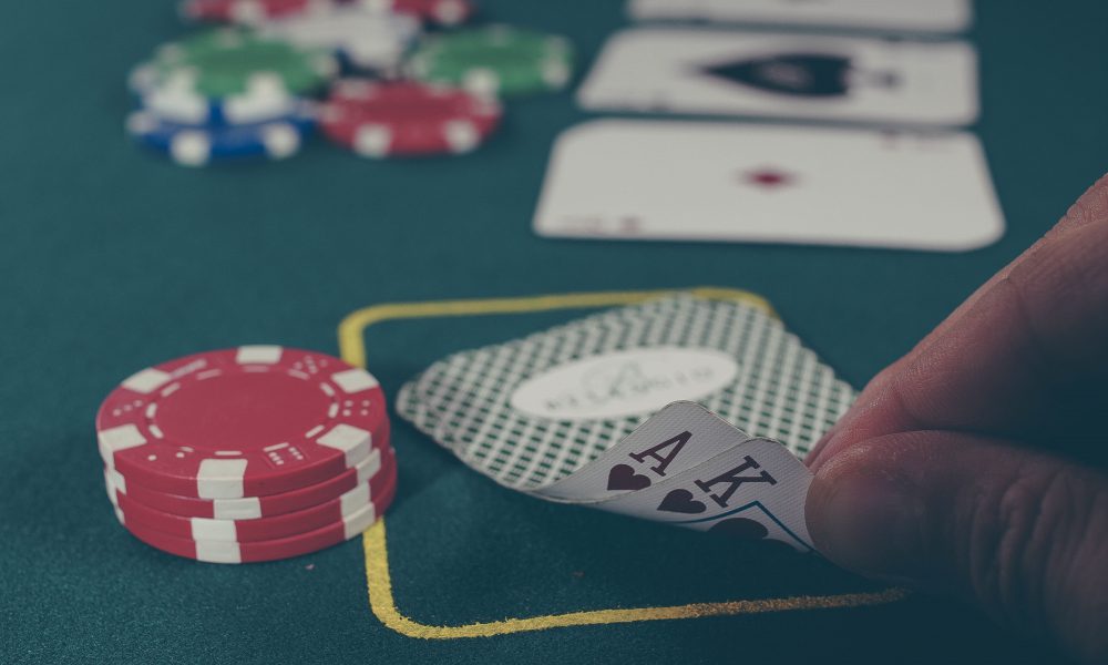 Reasons why you must start to play baccarat